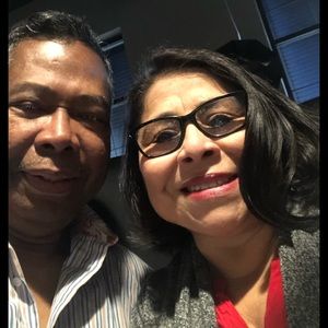 Meet your Posher, Gloria m.